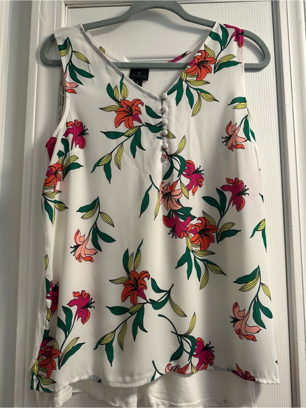 Worthington White Floral Sleeveless Button-Front Camisole